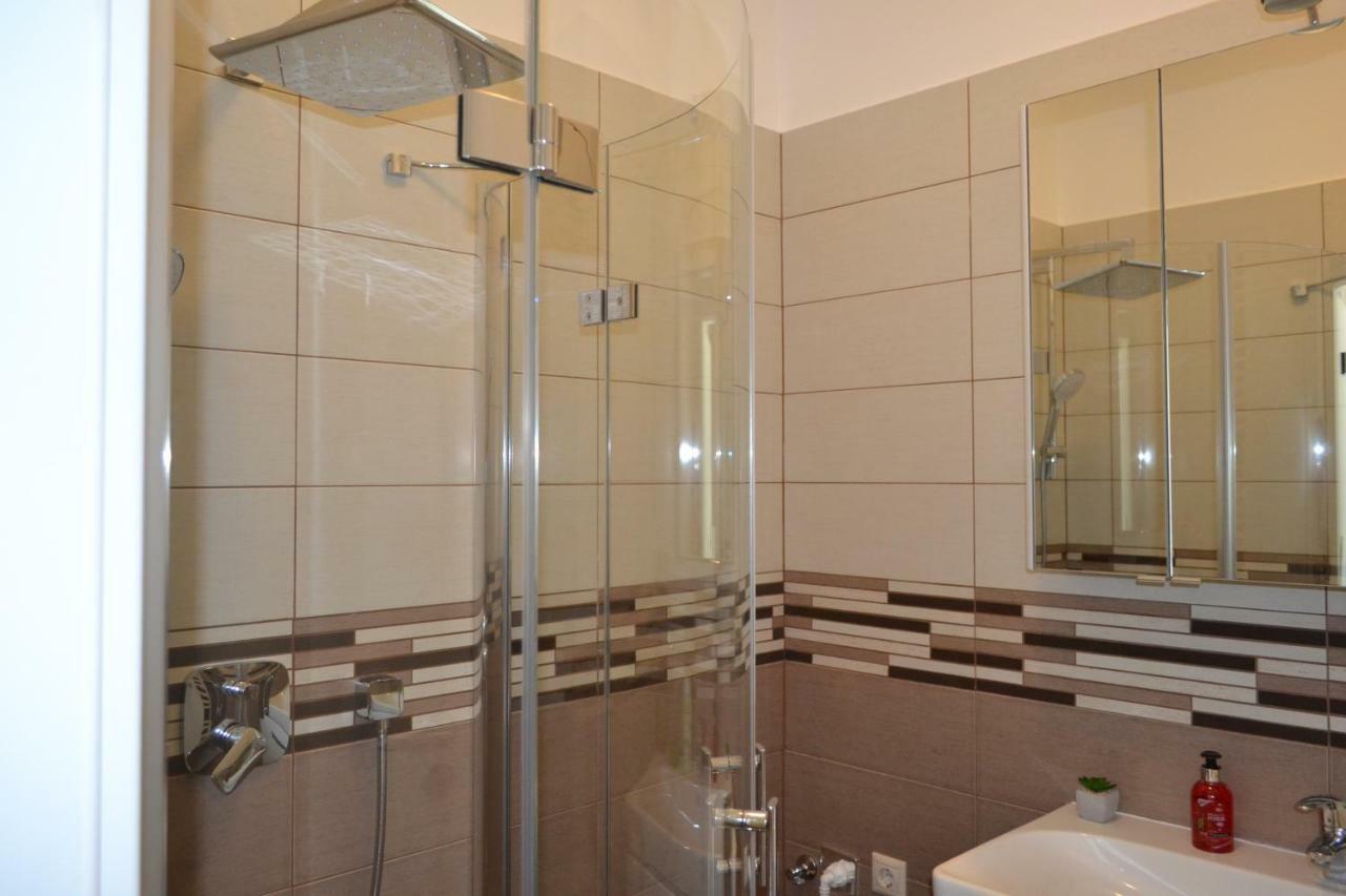 A16 Beachapartman Шиофок Экстерьер фото